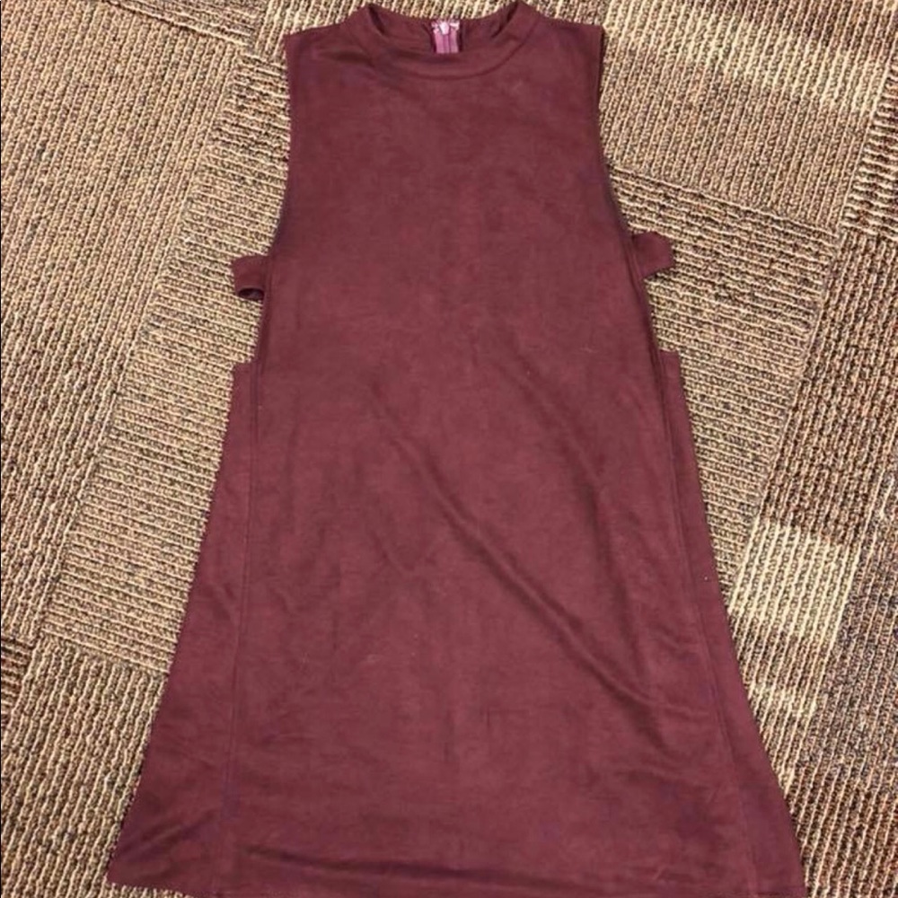 maroon dress